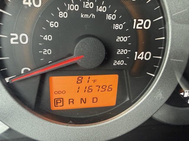 Toyota RAV4 Base V6 4WD with 3rd Row 2009