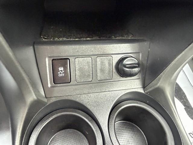 Toyota RAV4 Base V6 4WD with 3rd Row 2009