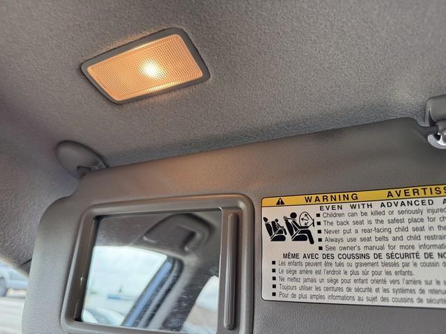 Toyota RAV4 Base V6 4WD with 3rd Row 2009