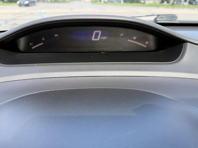Honda Civic LX Sedan 5-Speed AT 2011