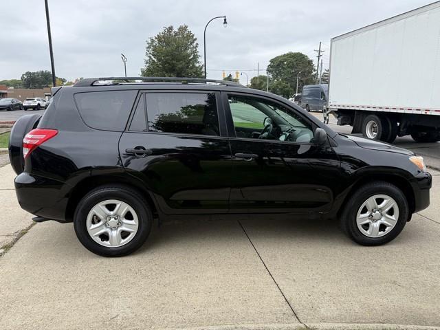 Toyota RAV4 Base I4 4WD 2011