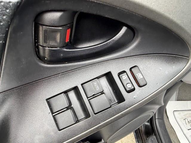 Toyota RAV4 Base I4 4WD 2011