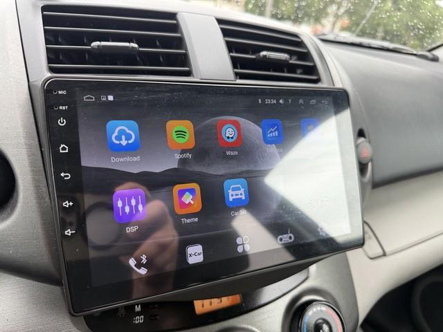 Toyota RAV4 Base I4 4WD 2011