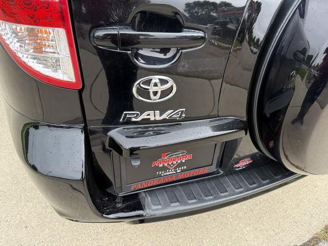 Toyota RAV4 Base I4 4WD 2011