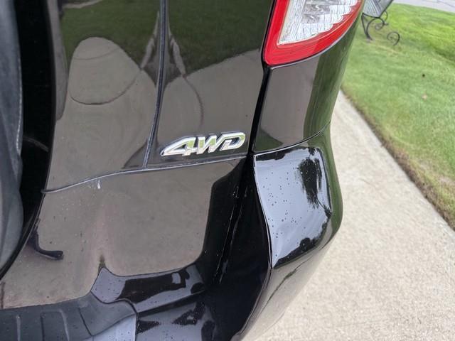 Toyota RAV4 Base I4 4WD 2011