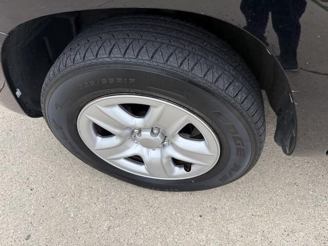 Toyota RAV4 Base I4 4WD 2011