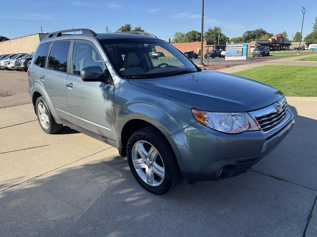 Subaru Forester 2.5X Limited 2010