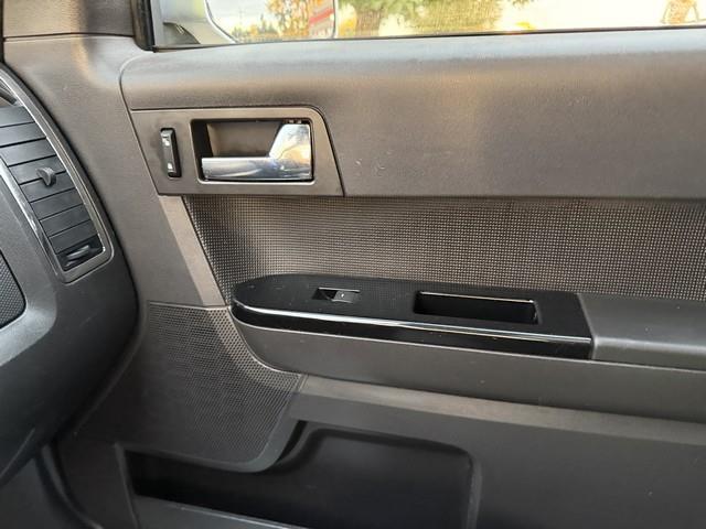Ford Escape Limited FWD 2011