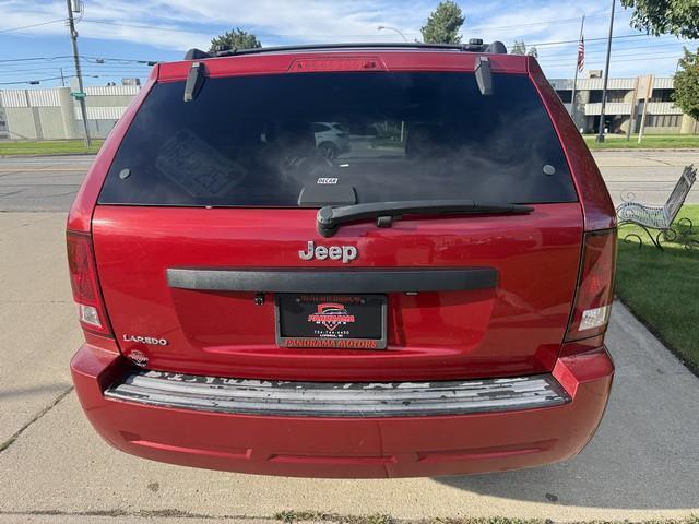 Jeep Grand Cherokee Laredo 2WD 2009