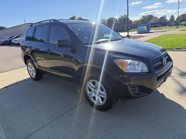 Toyota RAV4 Base I4 2WD 2012
