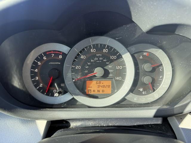 Toyota RAV4 Base I4 2WD 2012