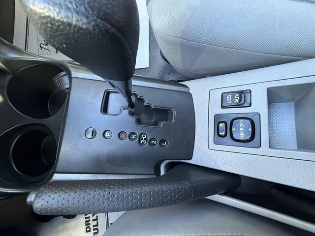 Toyota RAV4 Base I4 2WD 2012