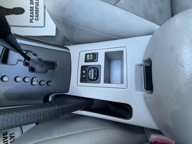 Toyota RAV4 Base I4 2WD 2012