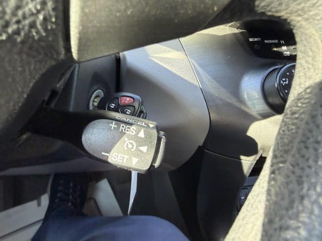 Toyota RAV4 Base I4 2WD 2012