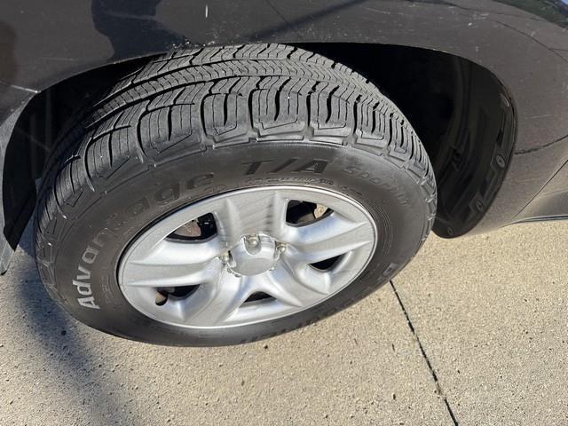 Toyota RAV4 Base I4 2WD 2012