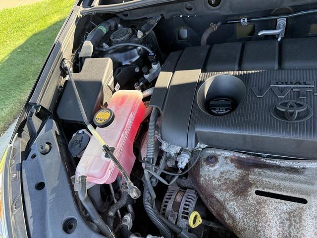 Toyota RAV4 Base I4 2WD 2012