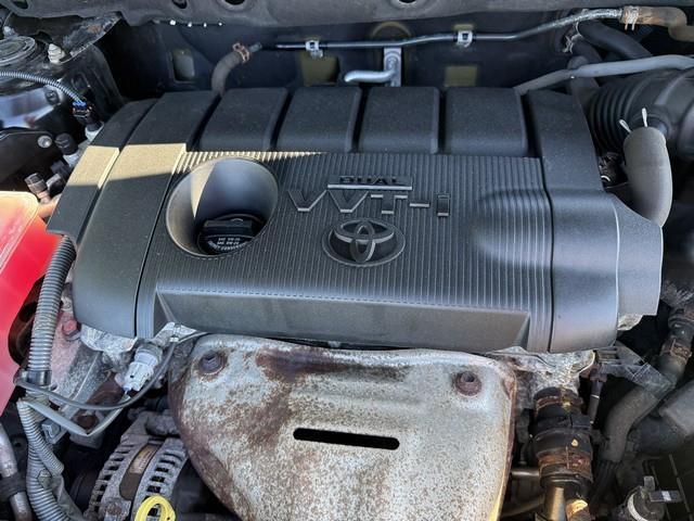 Toyota RAV4 Base I4 2WD 2012