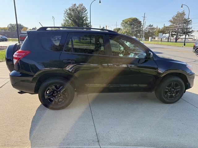 Toyota RAV4 Base I4 2WD 2012