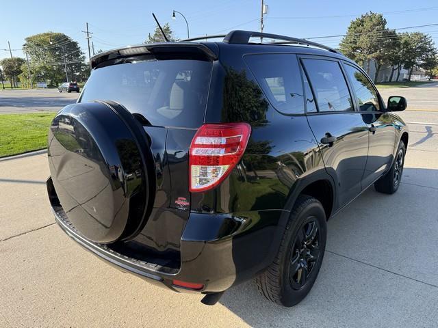 Toyota RAV4 Base I4 2WD 2012