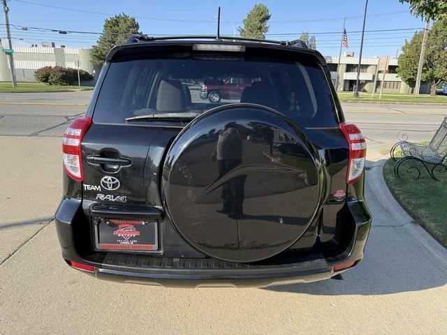 Toyota RAV4 Base I4 2WD 2012
