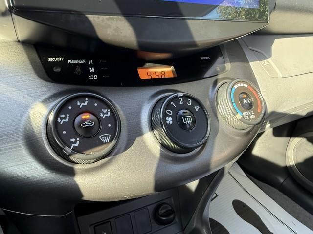 Toyota RAV4 Base I4 2WD 2012