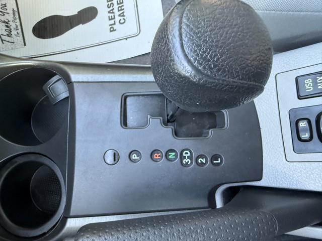 Toyota RAV4 Base I4 2WD 2012