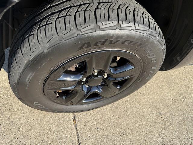 Toyota RAV4 Base I4 2WD 2012