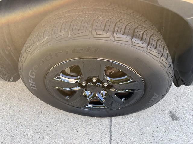 Toyota RAV4 Base I4 2WD 2012