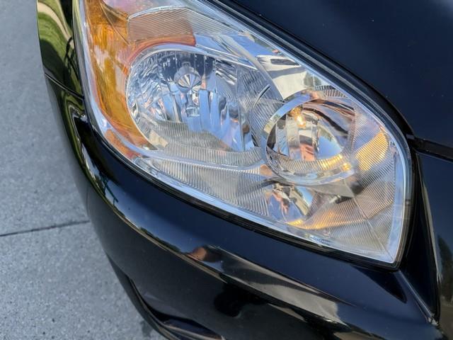 Toyota RAV4 Base I4 2WD 2012