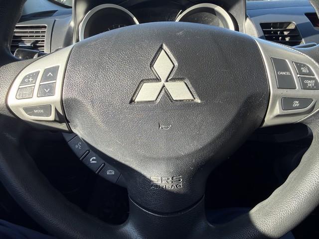 Mitsubishi Lancer Sportback ES 2011