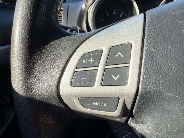 Mitsubishi Lancer Sportback ES 2011