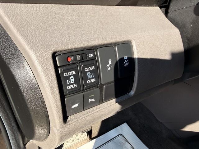 Honda Odyssey Touring Elite 4D Wagon 2012