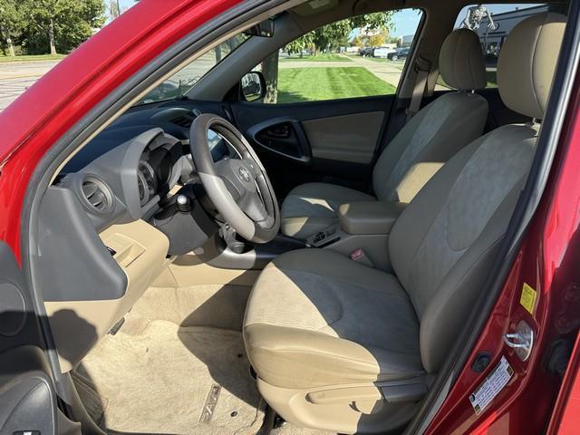 Toyota RAV4 Base I4 2WD 2010