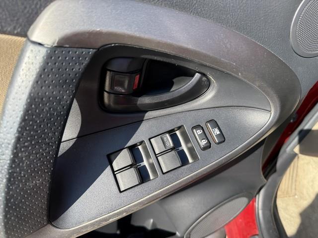 Toyota RAV4 Base I4 2WD 2010