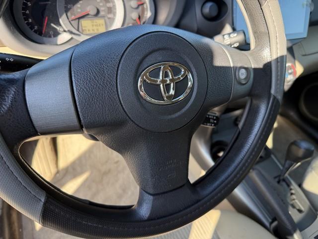 Toyota RAV4 Base I4 2WD 2010