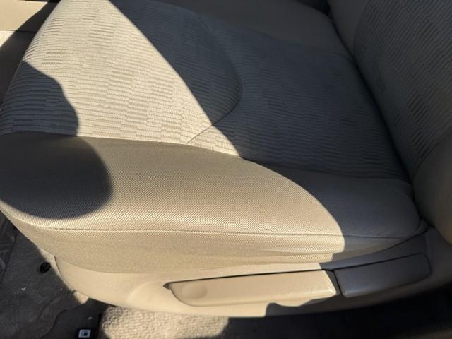Toyota RAV4 Base I4 2WD 2010