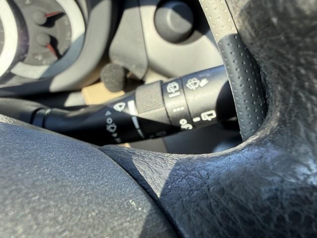 Toyota RAV4 Base I4 2WD 2010