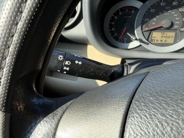 Toyota RAV4 Base I4 2WD 2010
