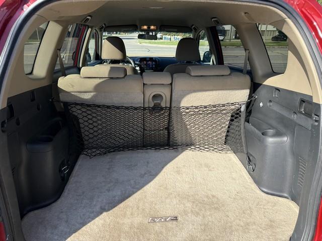 Toyota RAV4 Base I4 2WD 2010
