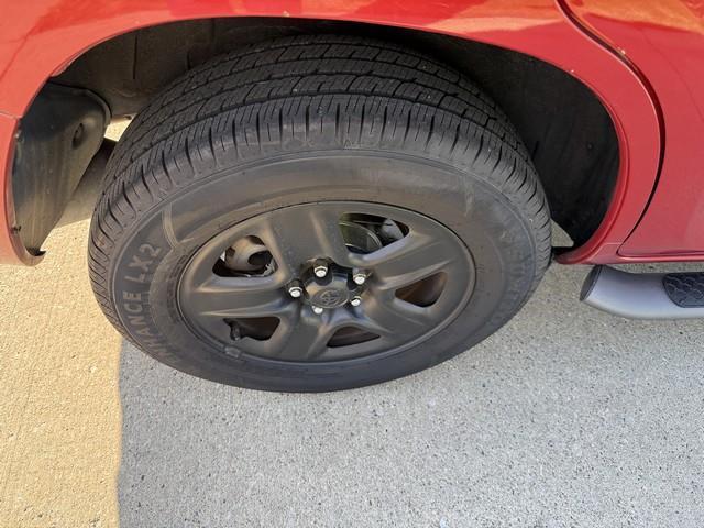 Toyota RAV4 Base I4 2WD 2010