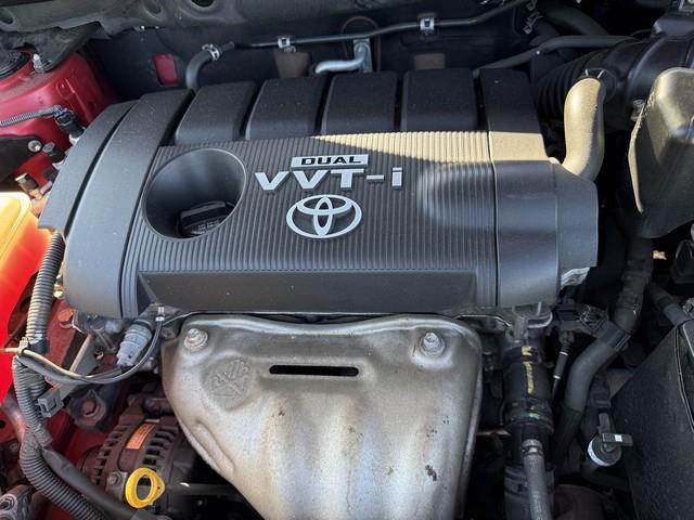 Toyota RAV4 Base I4 2WD 2010