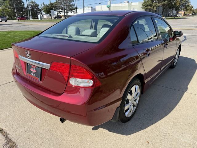 Honda Civic LX Sedan 5-Speed AT 2009