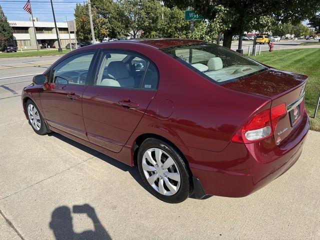 Honda Civic LX Sedan 5-Speed AT 2009