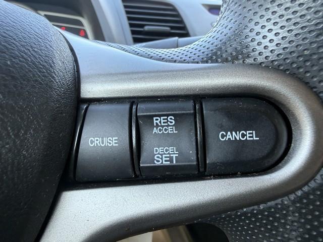 Honda Civic LX Sedan 5-Speed AT 2009