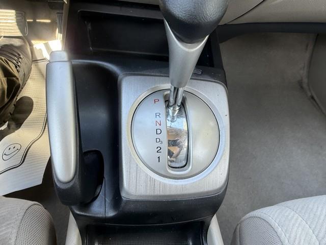 Honda Civic LX Sedan 5-Speed AT 2009