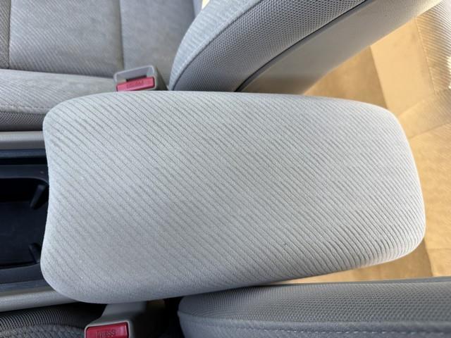 Honda Civic LX Sedan 5-Speed AT 2009