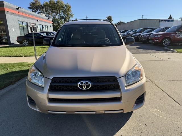 Toyota RAV4 Base I4 2WD 2011