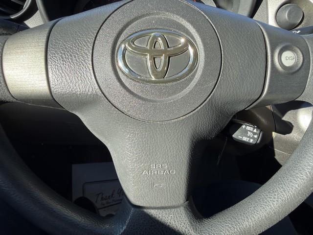 Toyota RAV4 Base I4 2WD 2011