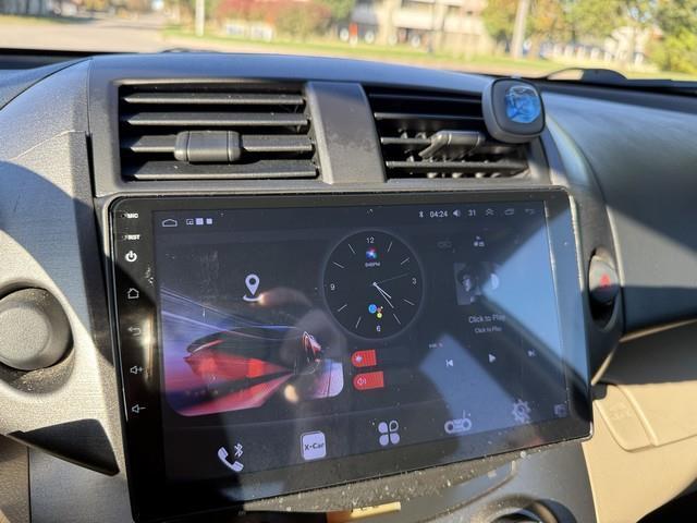 Toyota RAV4 Base I4 2WD 2011