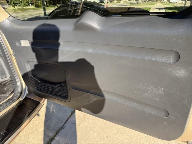 Toyota RAV4 Base I4 2WD 2011